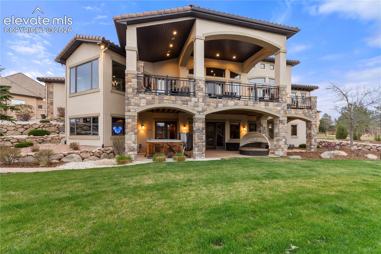 2217 Rainbows End Point