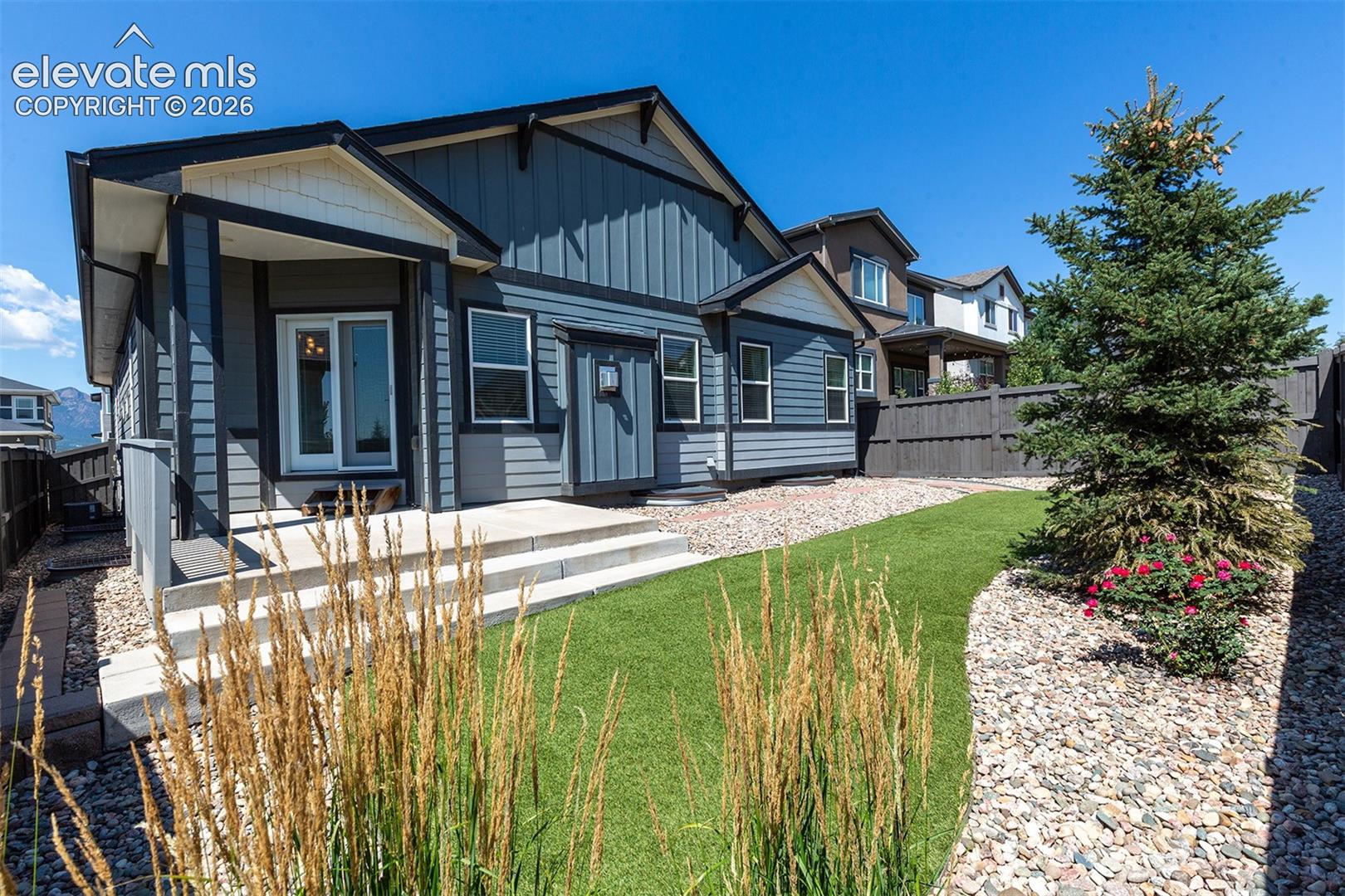 11590 Spectacular Bid Circle