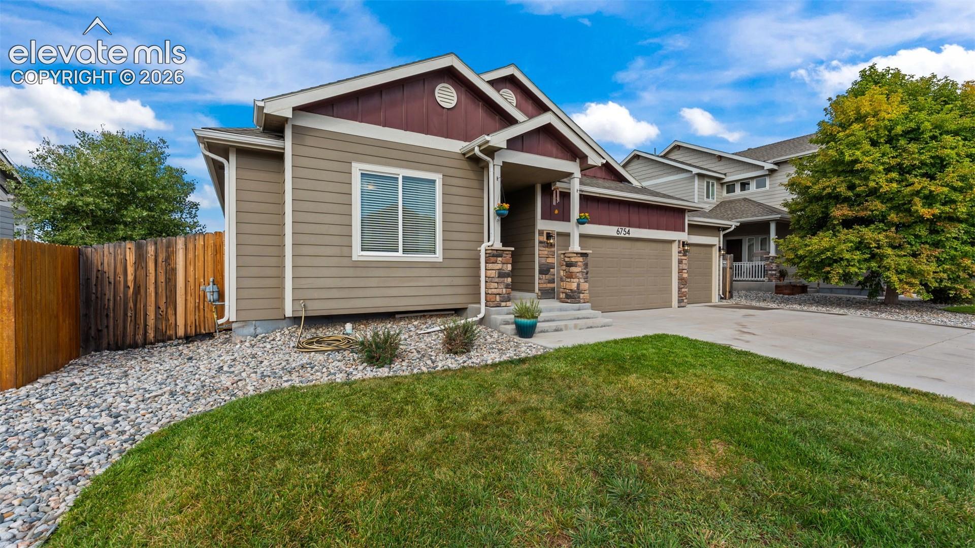 6754 Phantom Way