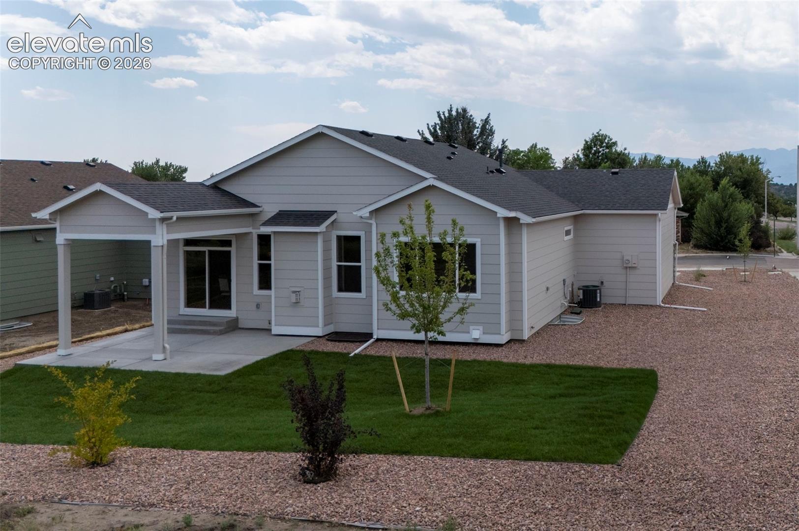 5037 Crestwood Drive