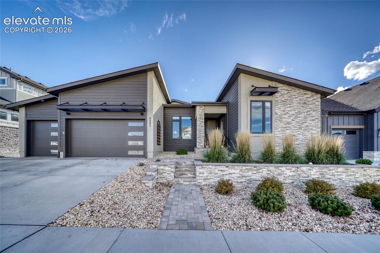 5227 Spinney Mountain Way