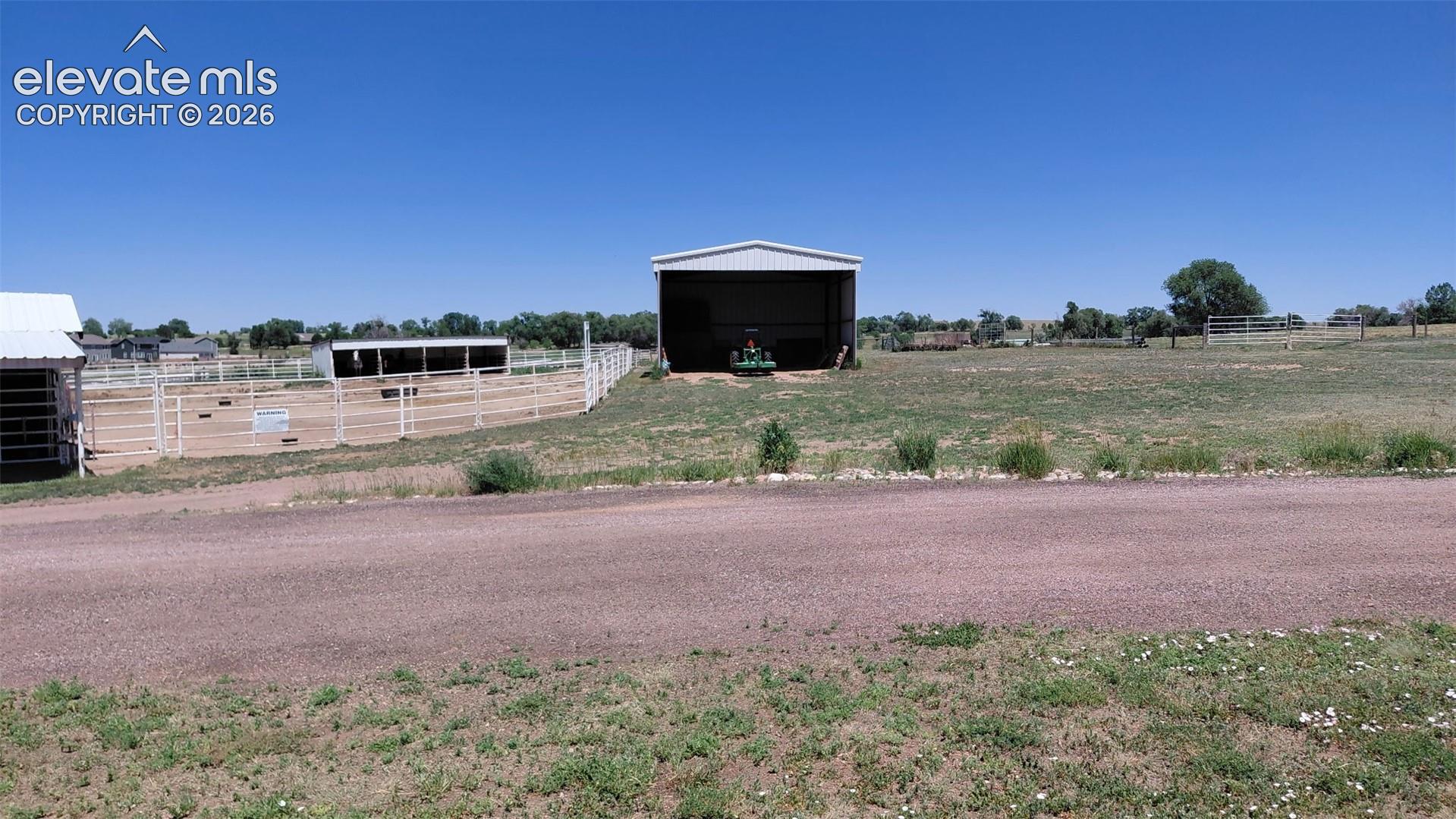10275 Link Road