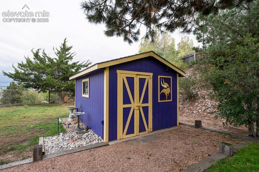 6105 Del Paz Court