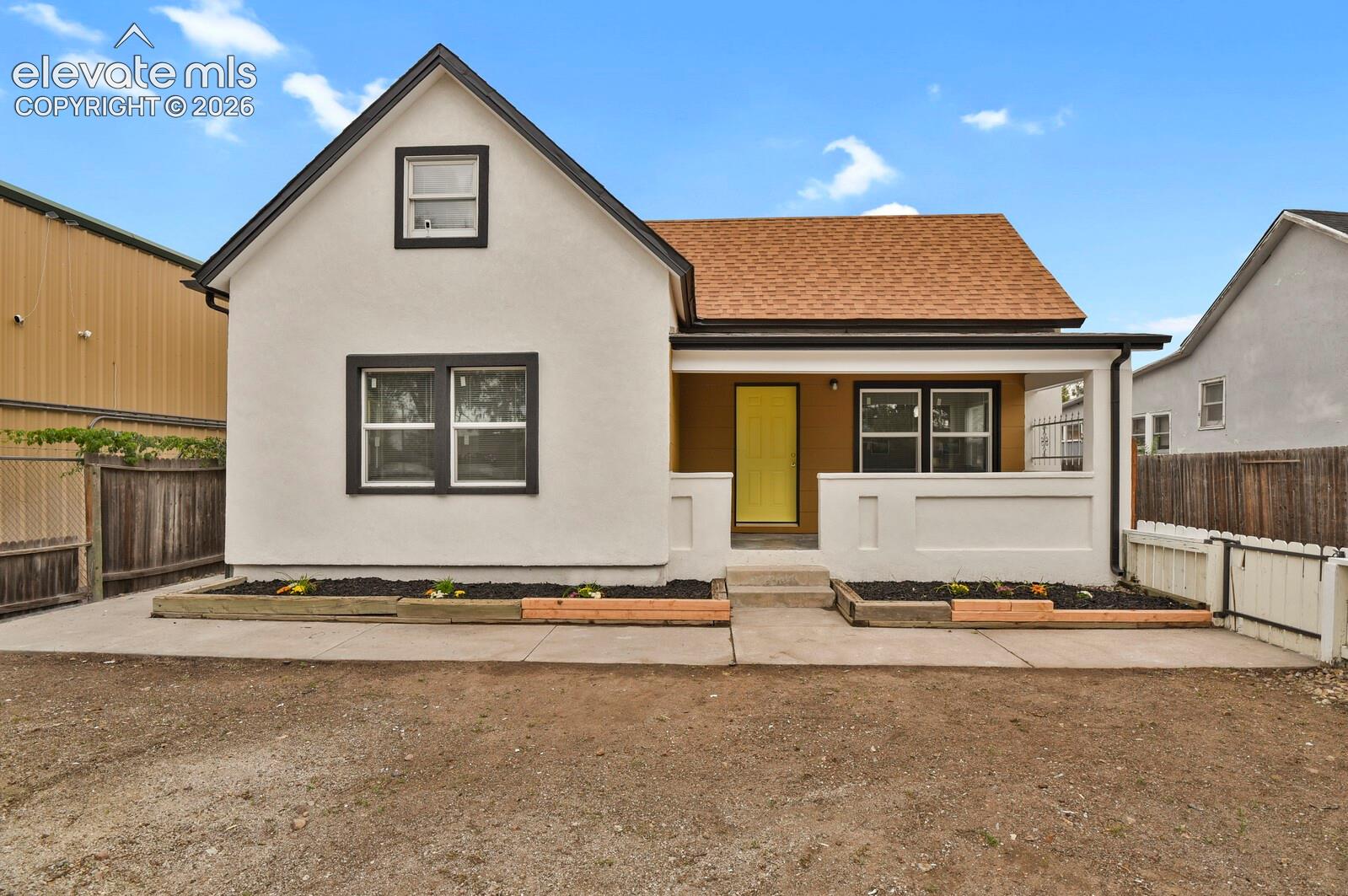 2614 Gunnison Street