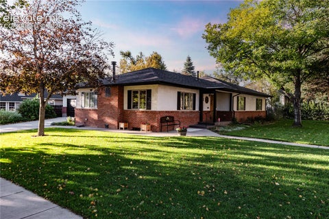 Photo of 2204 N Cascade Avenue, Colorado Springs, CO 80907 (MLS # 2051039)