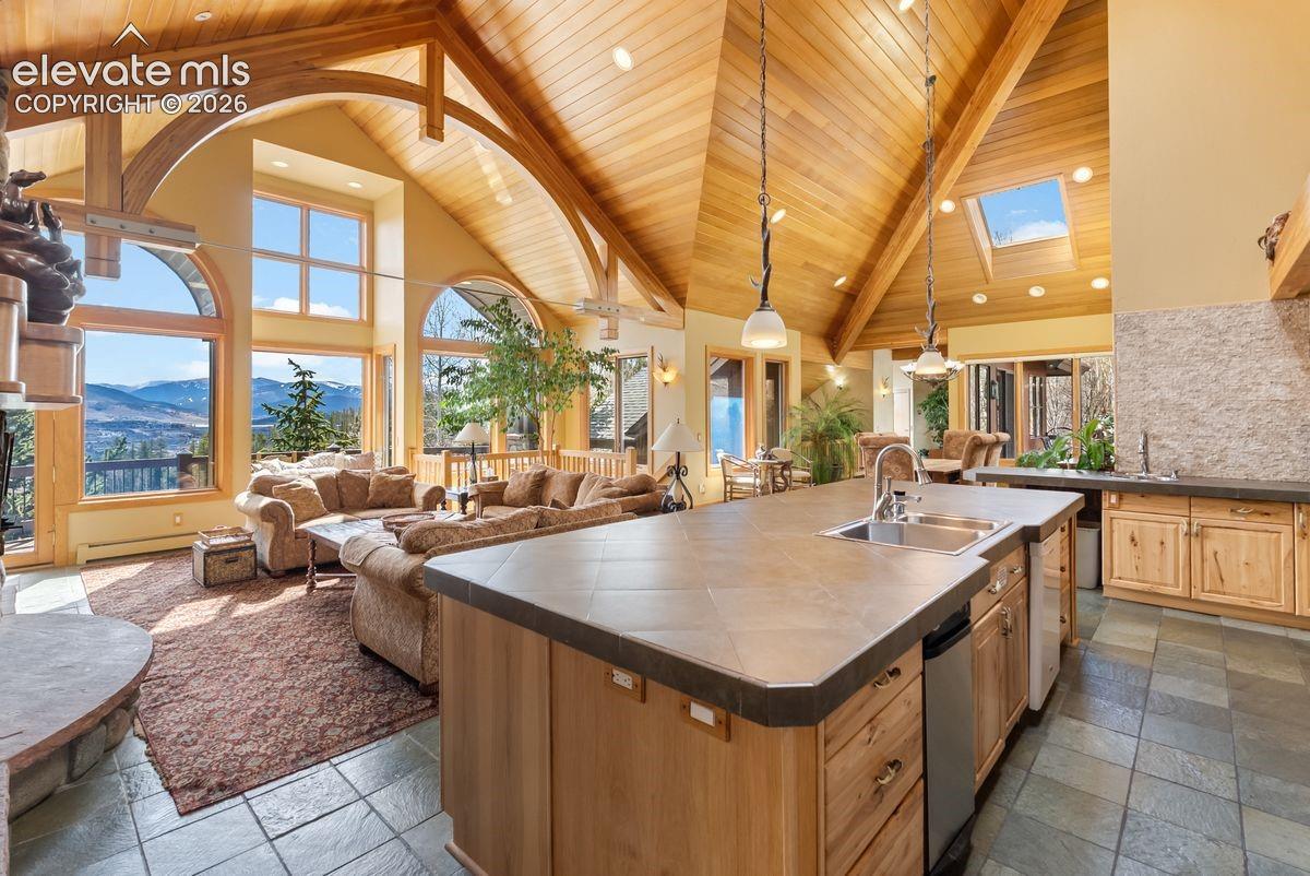 348 Jade Road