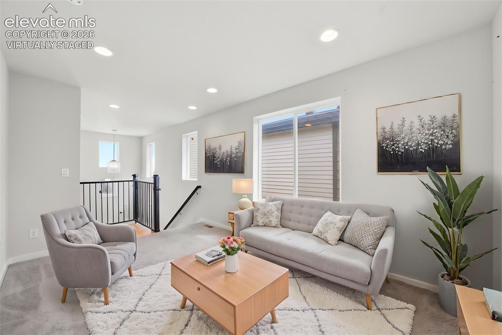 2443 Zorro Heights