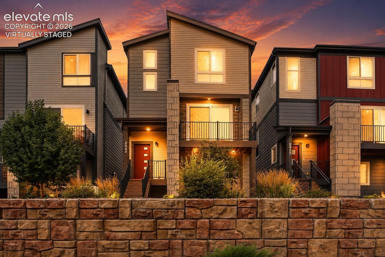 2443 Zorro Heights