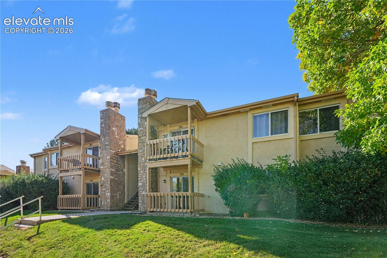 848 Tenderfoot Hill Road 101