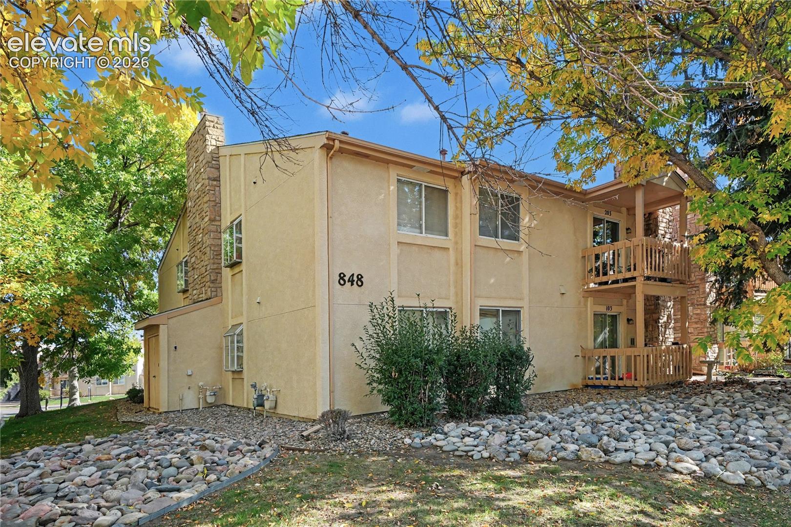 848 Tenderfoot Hill Road 101