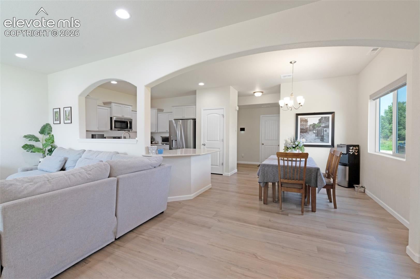 6035 White Wolf Point
