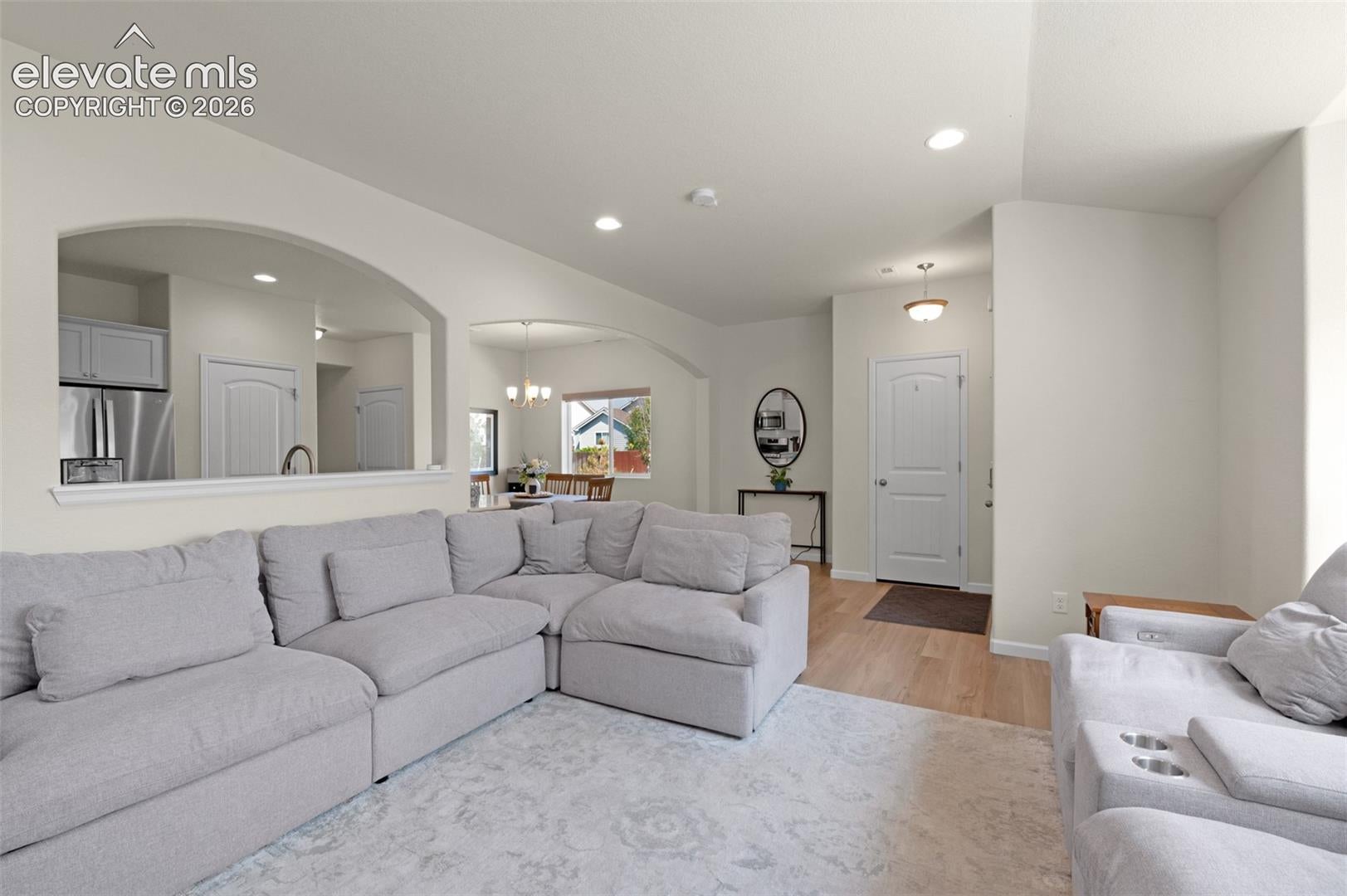 6035 White Wolf Point
