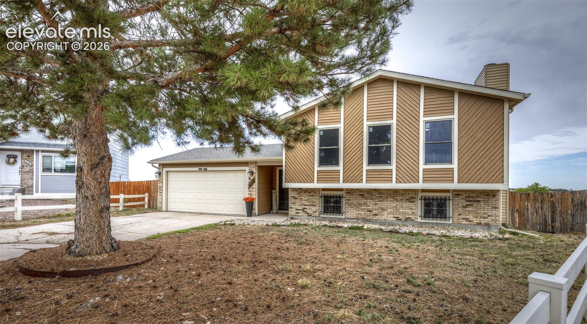 604 Fountain Mesa Road