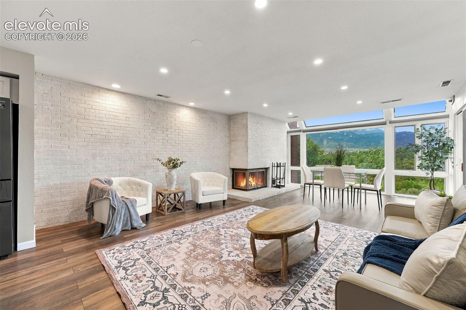 41 W Boulder Street