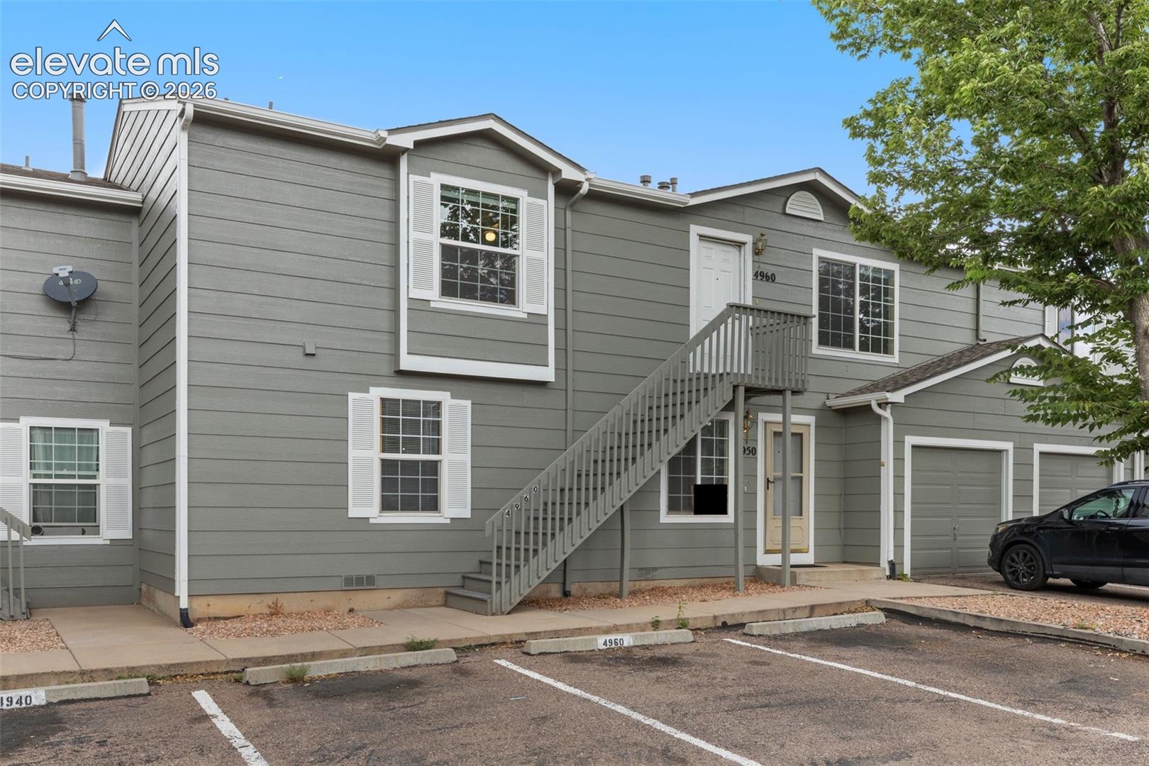 4960 Universal Heights