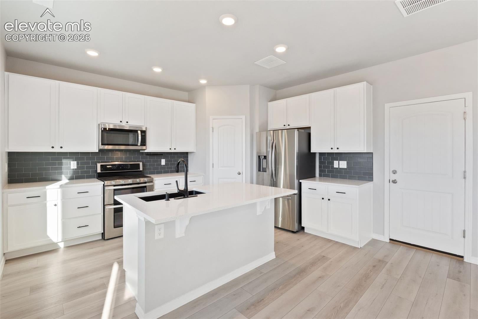 10432 Summer Ridge Drive
