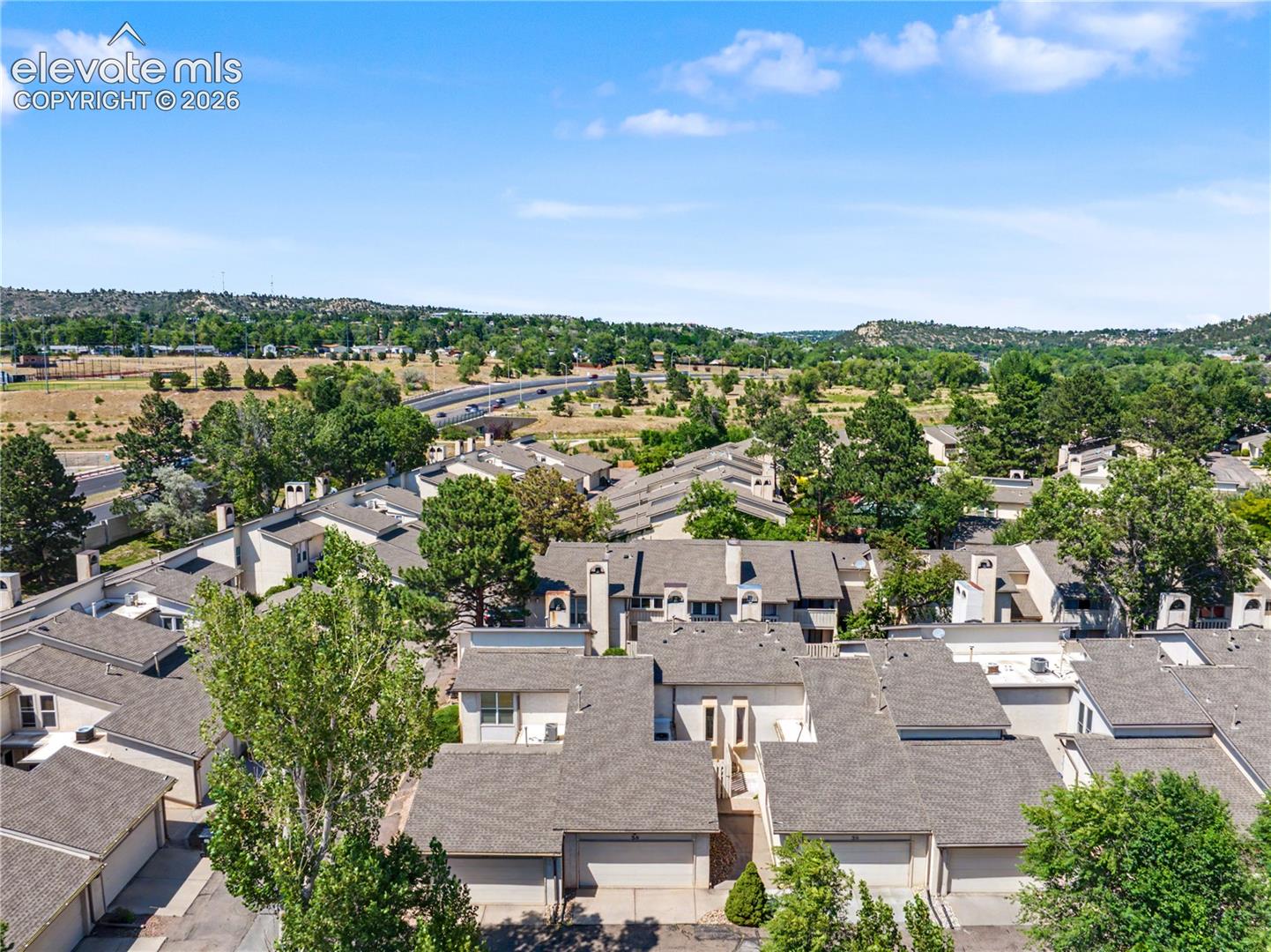 3330 Templeton Gap Road 39