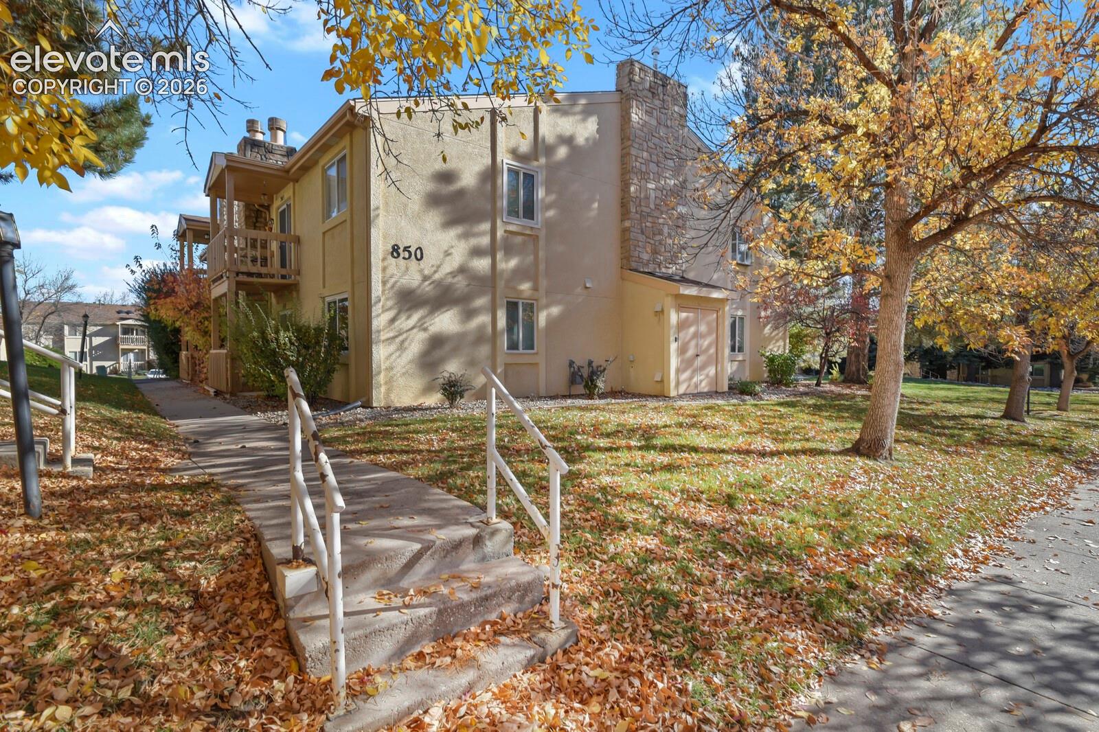 850 Tenderfoot Hill Road #201