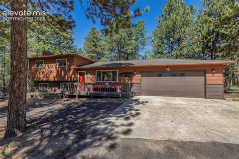 Photo of 702 Sunnywood Loop, Woodland Park, CO 80863 (MLS # 6287824)