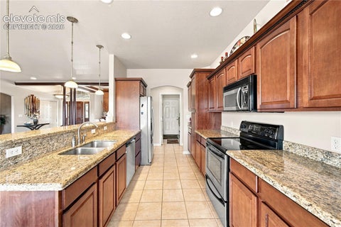 Tiny photo for 4 Hawks Point Court, Pueblo, CO 81005 (MLS # 8533443)