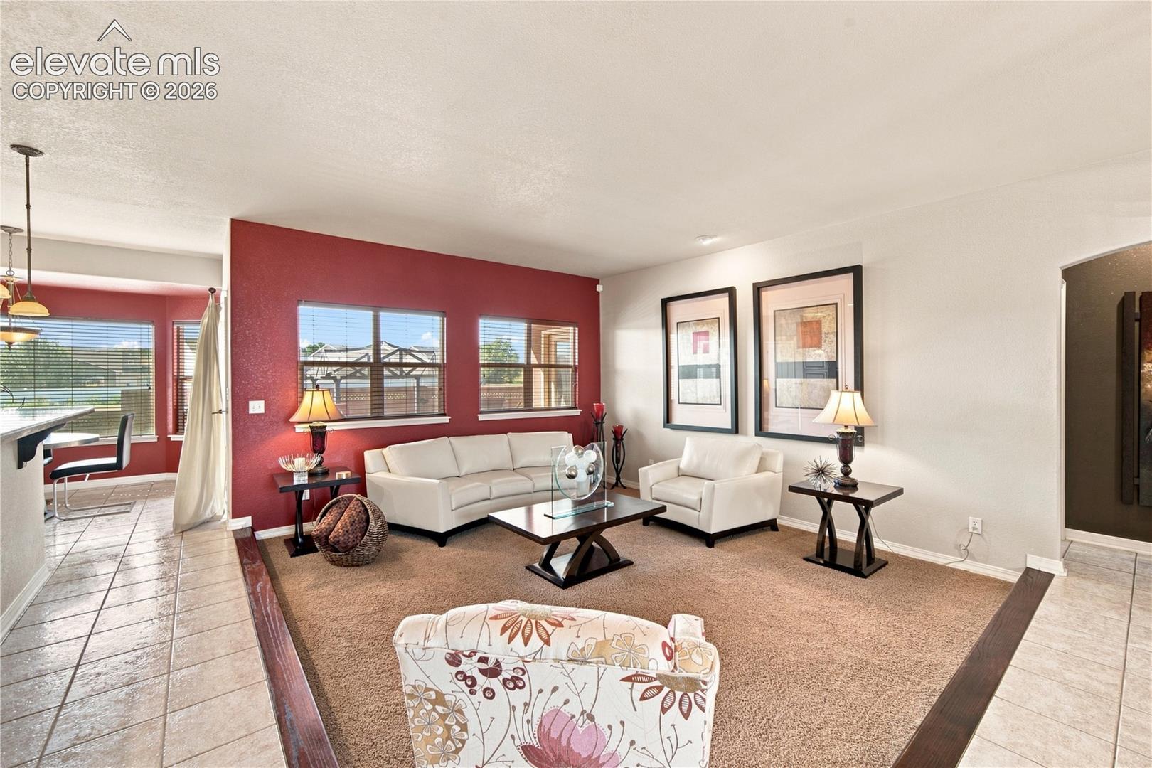 4 Hawks Point Court