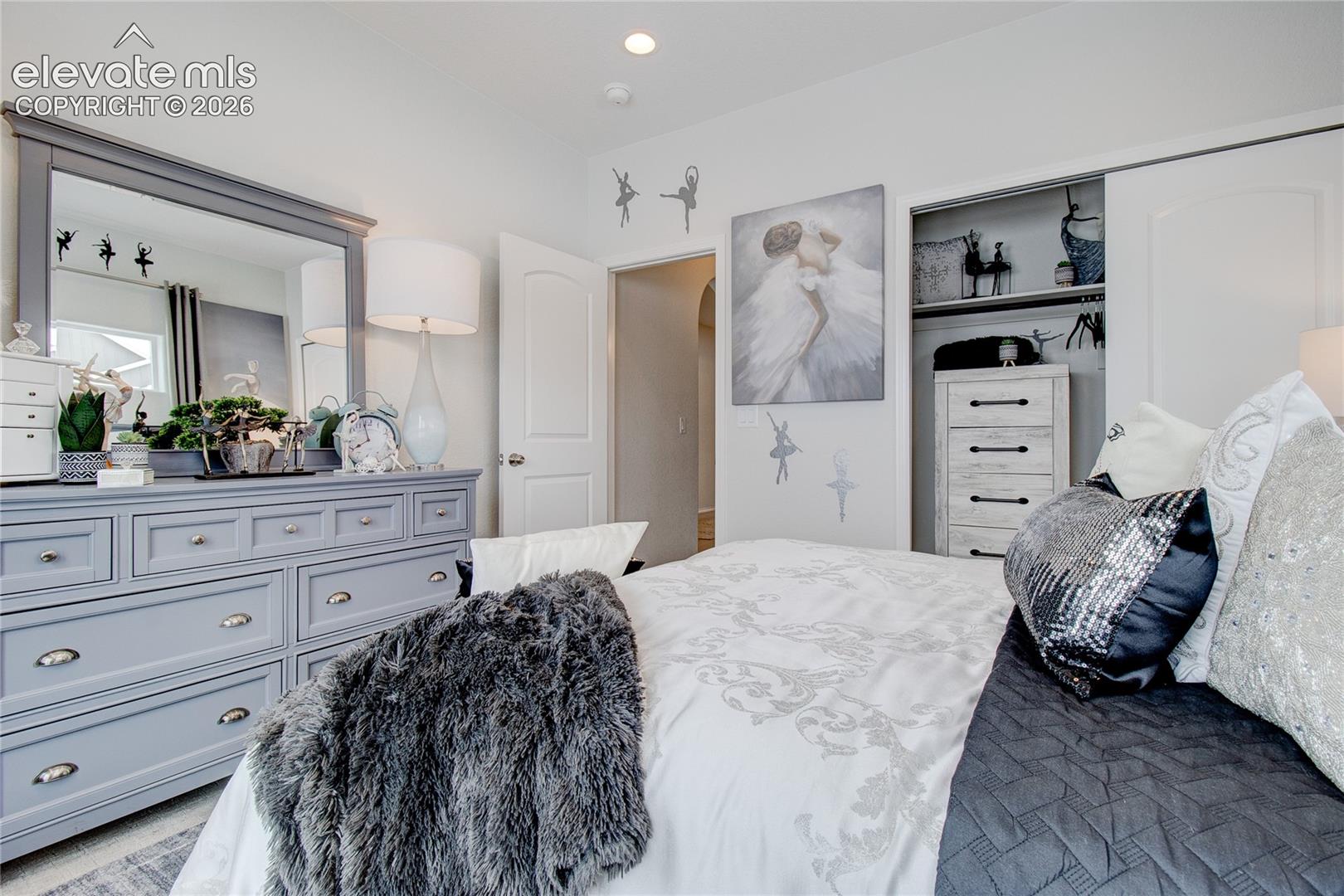 6782 Chelsea Thicket Court
