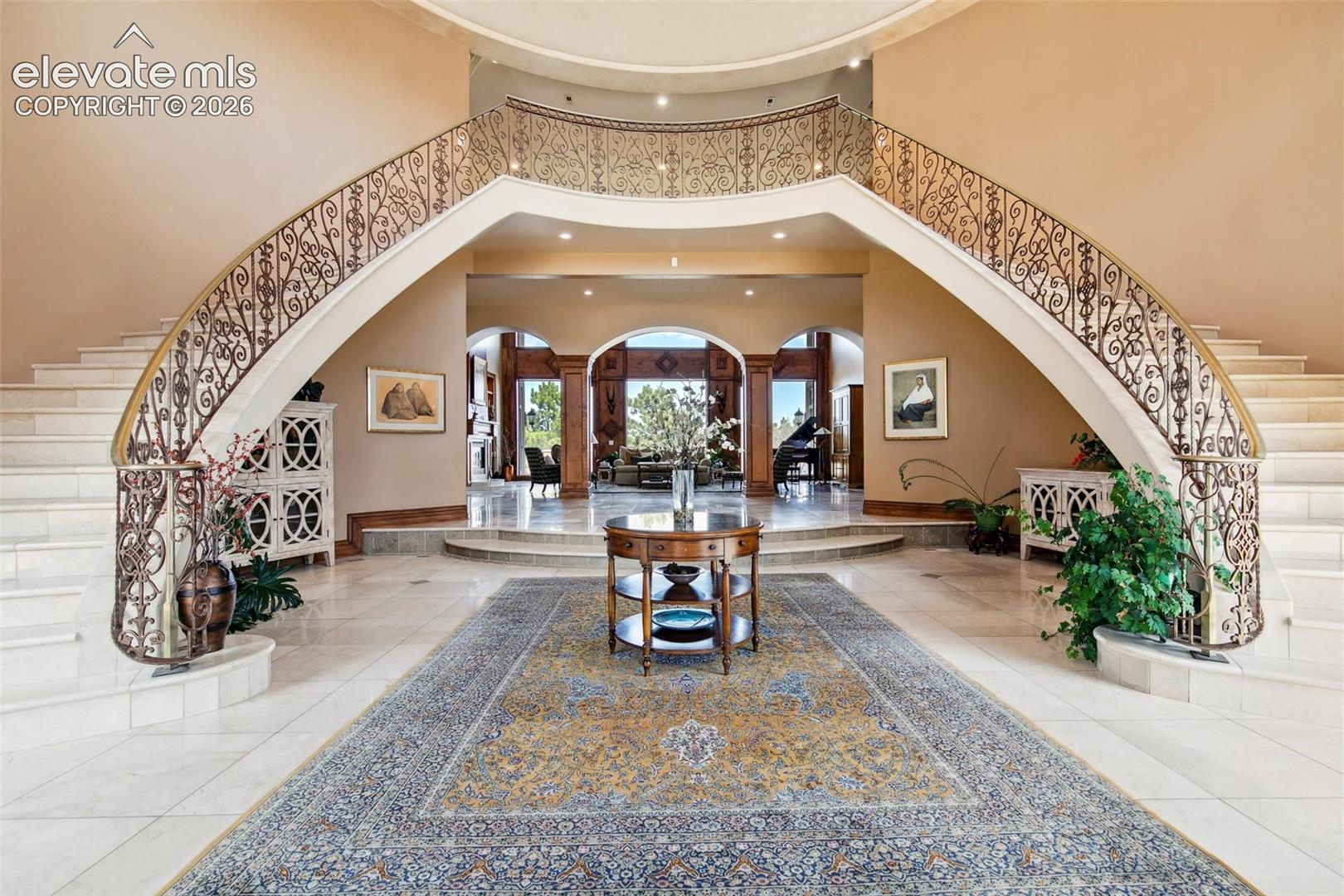 3870 S Club Drive