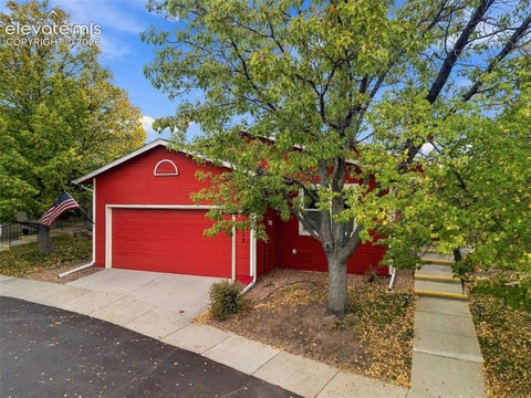 Photo of 2612 Patriot Heights, Colorado Springs, CO 80904 (MLS # 6287175)
