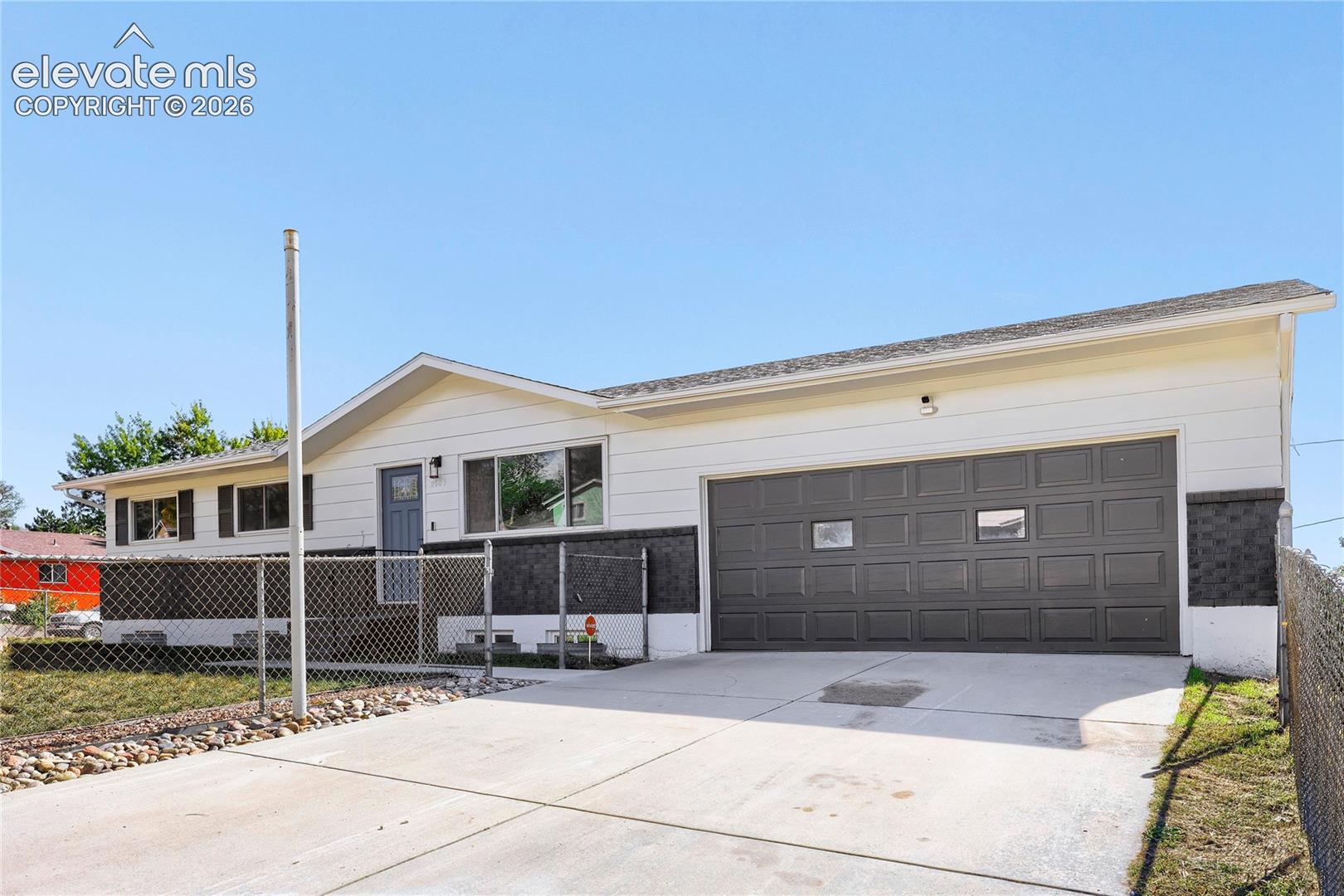 2809 Fremont Drive