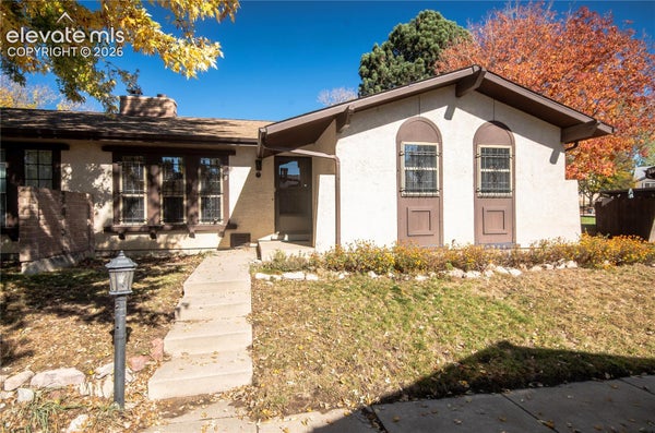 412 VALLEY HI CIR UNIT A, COLORADO SPRINGS, CO 80910 - Image 73a6864b055b3be7a2caa3db92c6da15/3044324448