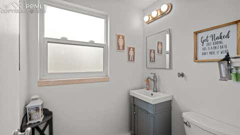 Tiny photo for 17 W Clover Circle, Colorado Springs, CO 80906 (MLS # 7359862)