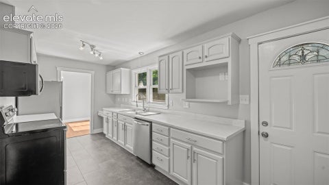 Tiny photo for 10 El Sereno Drive, Colorado Springs, CO 80906 (MLS # 3071812)