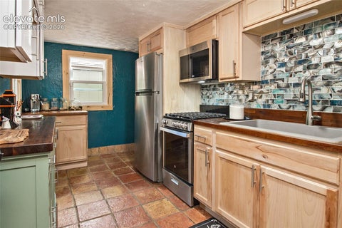 Tiny photo for 8 Narrows Road, Manitou Springs, CO 80829 (MLS # 9682967)