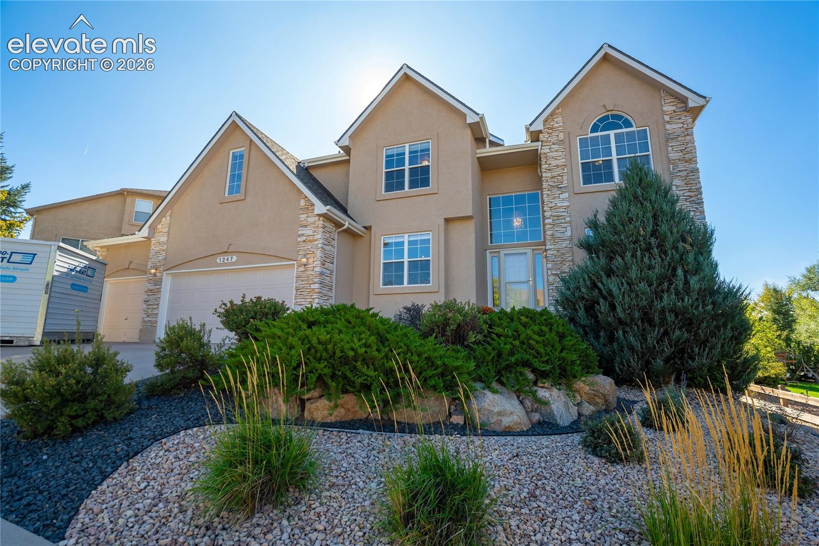 1247 Castle Hills Place