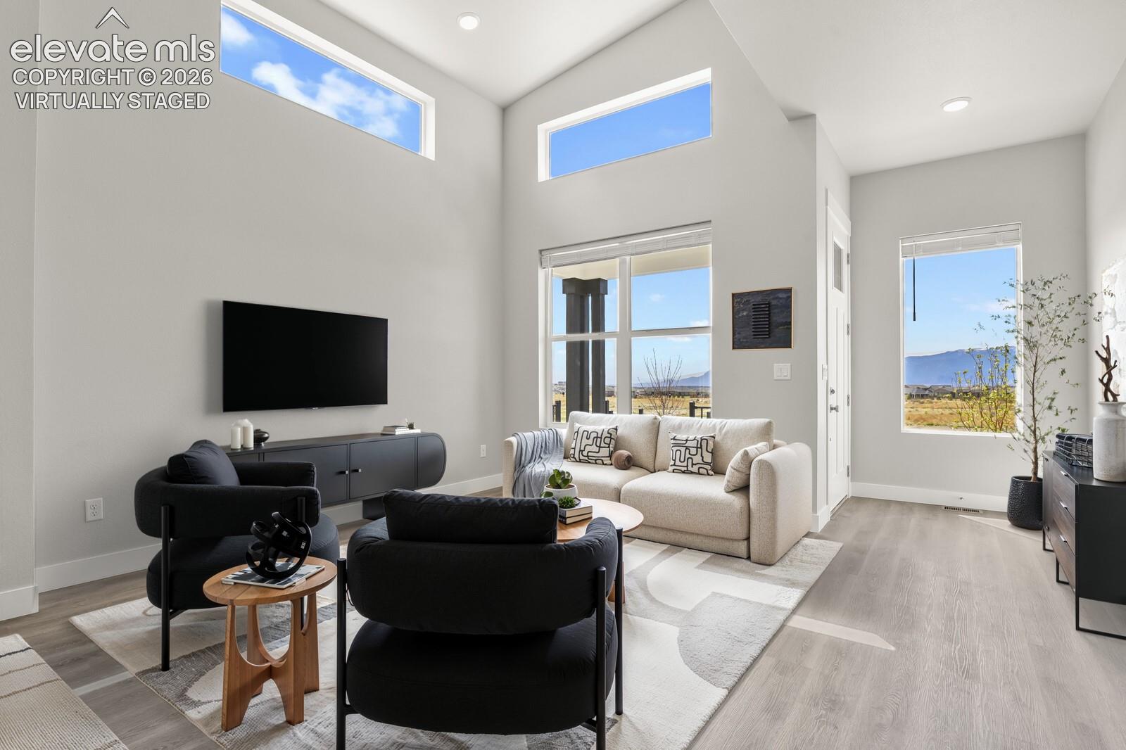 9420 Roseate View
