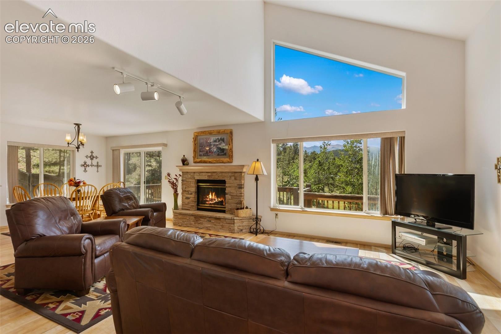 625 Sun Valley Drive