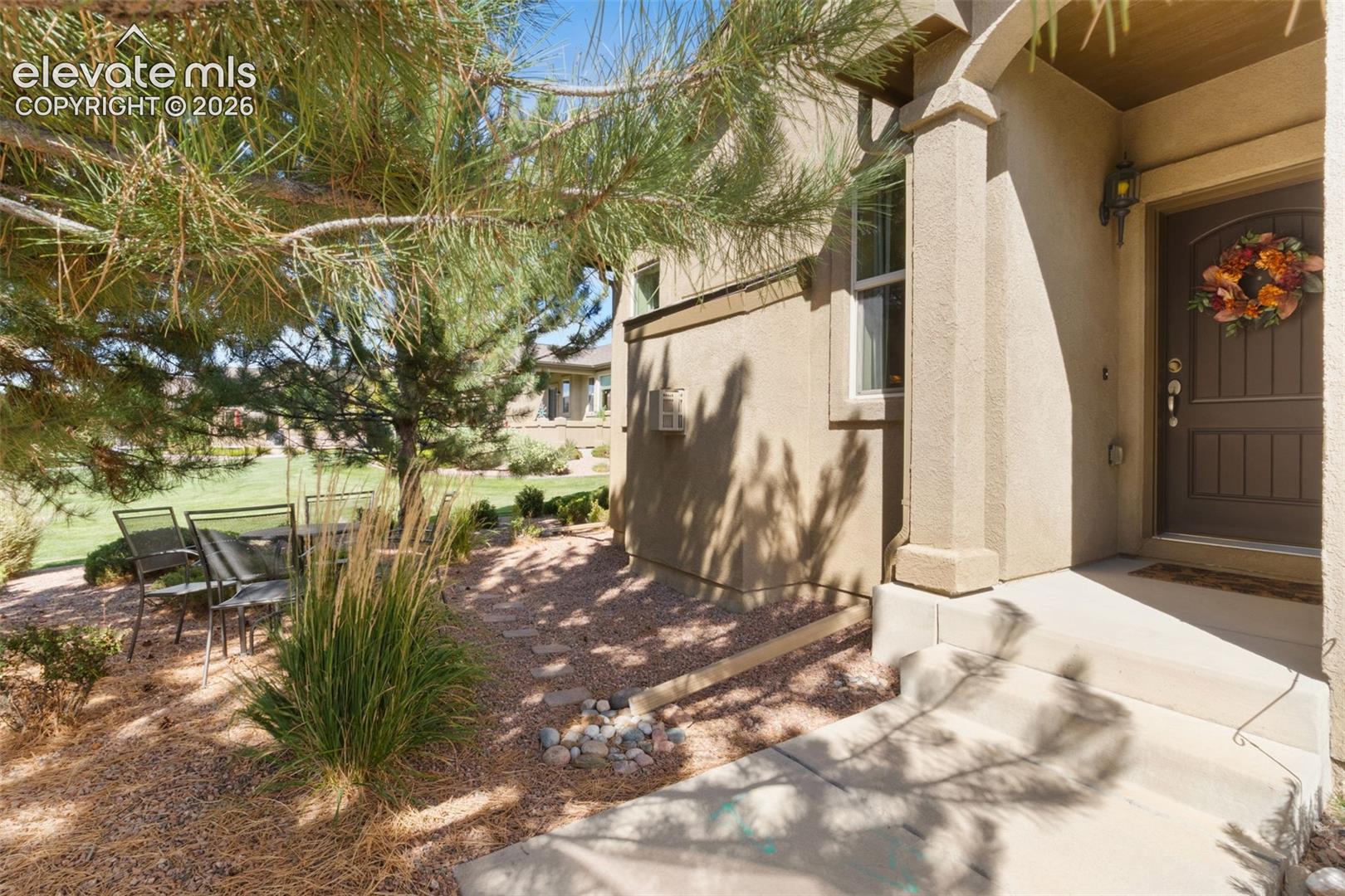 7620 Eagle Feather Point