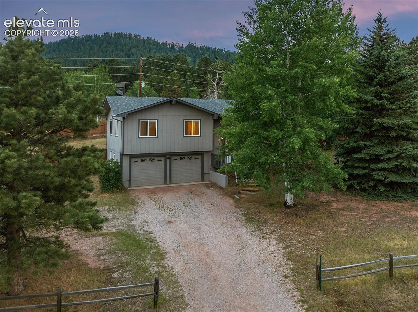 720 W Northwoods Drive