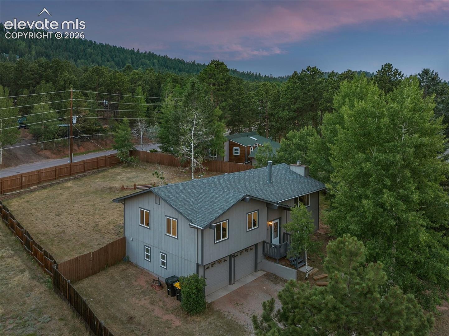 720 W Northwoods Drive