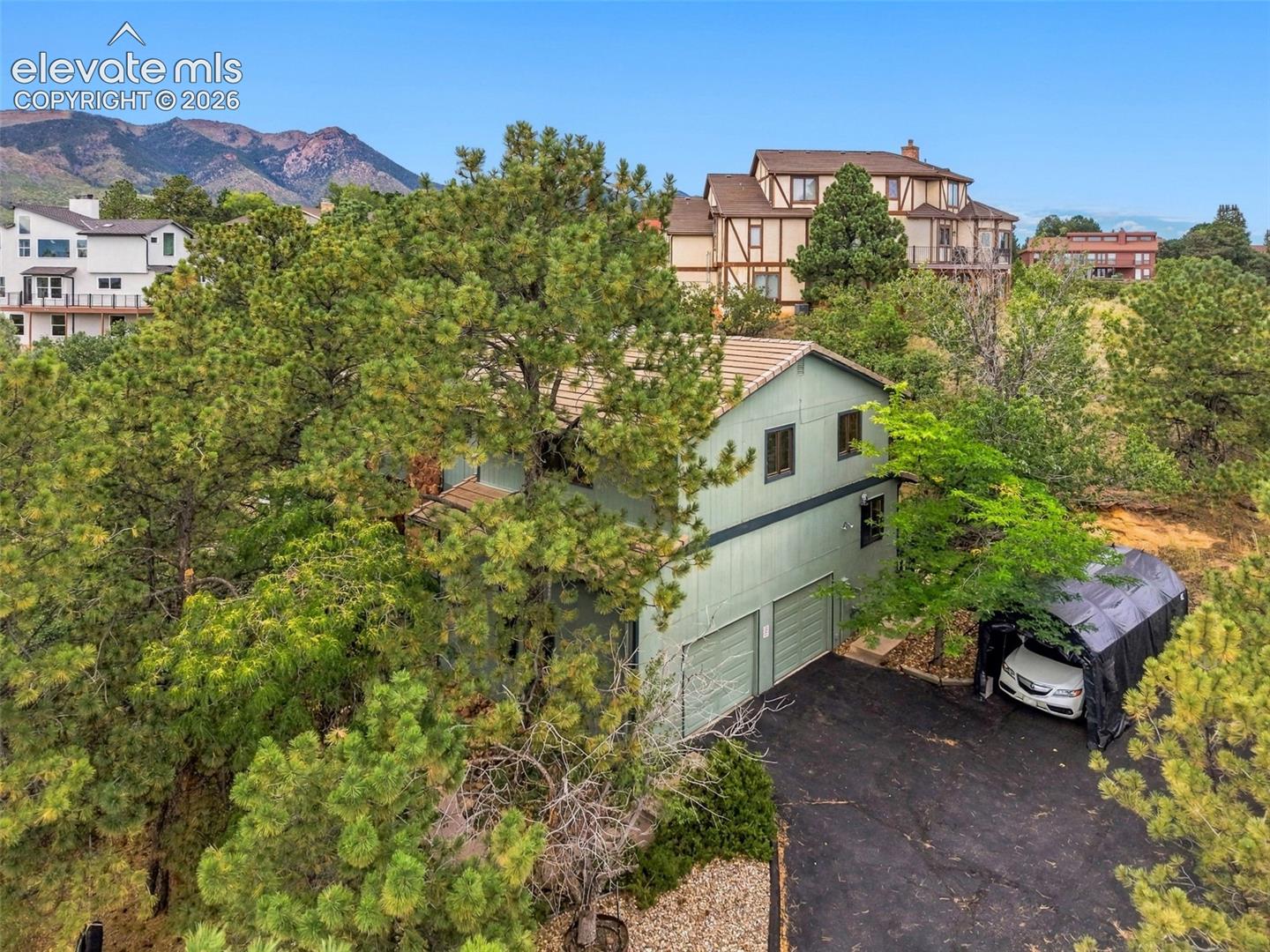 1440 Oak Hills Drive
