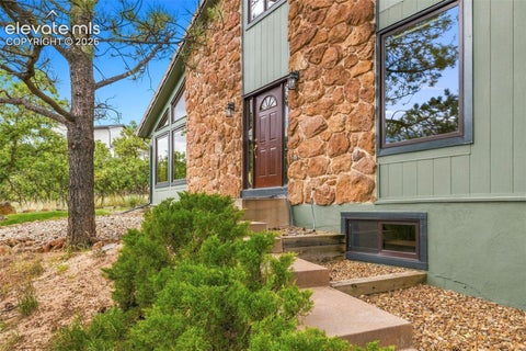 Photo of 1440 Oak Hills Drive, Colorado Springs, CO 80919 (MLS # 5590836)