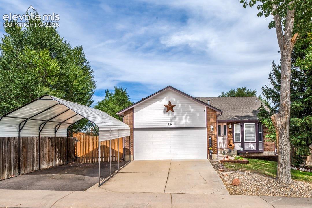 924 White Stone Way