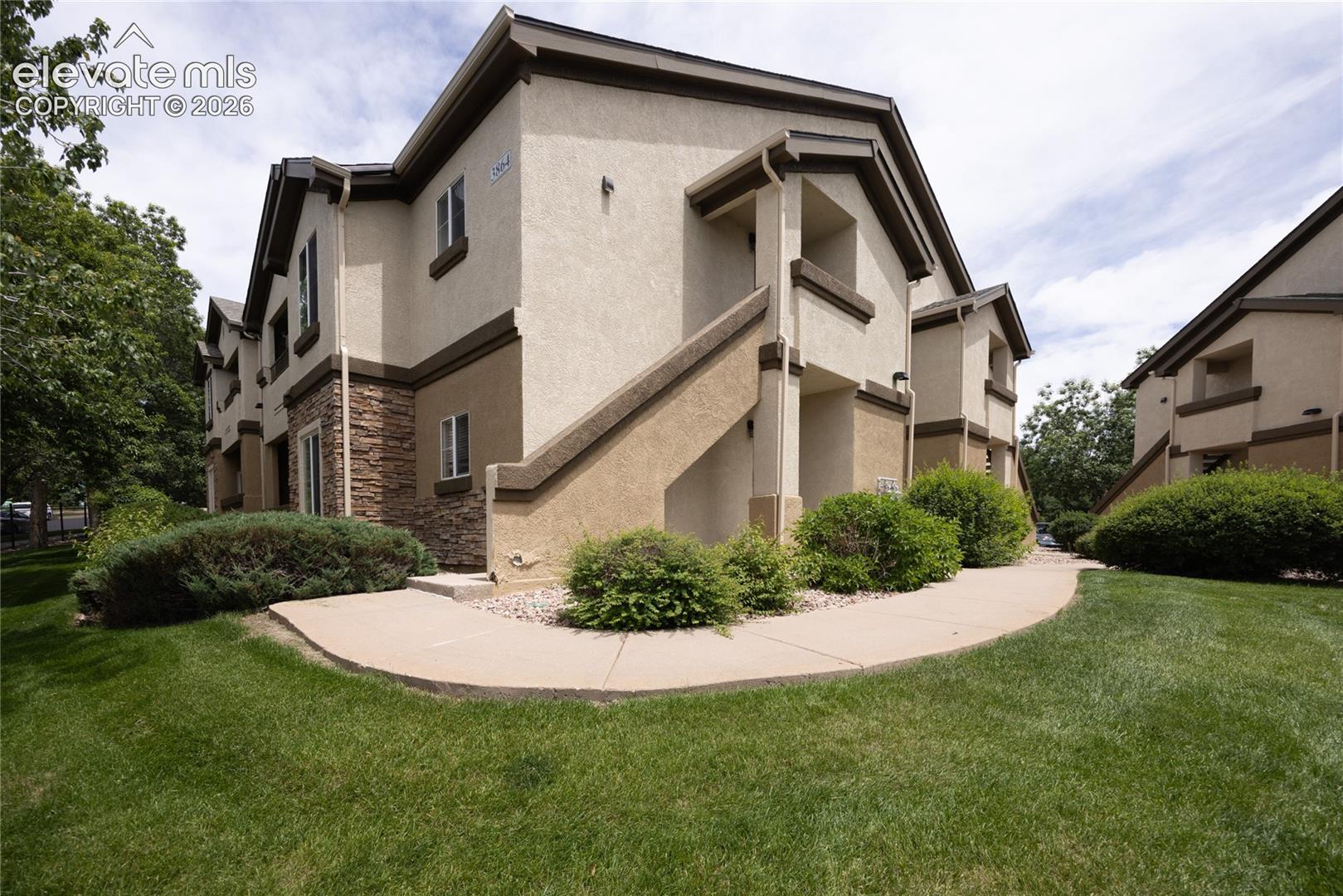 3864 Riviera Grove 102