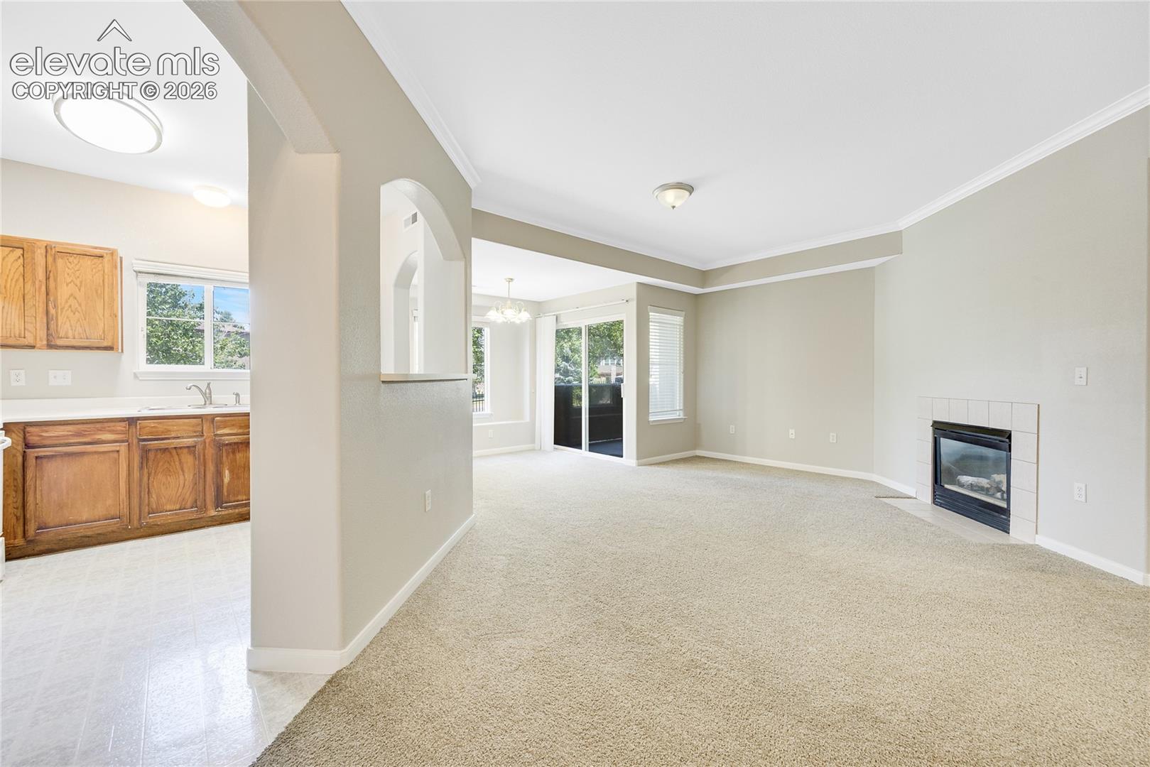 3864 Riviera Grove 102