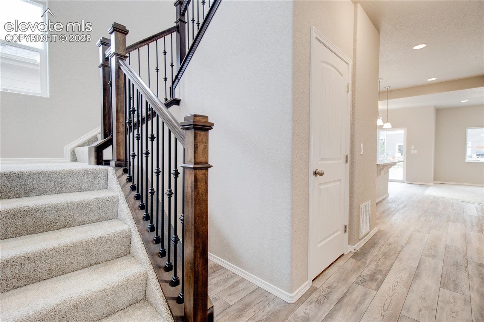 8561 Perkins Lane