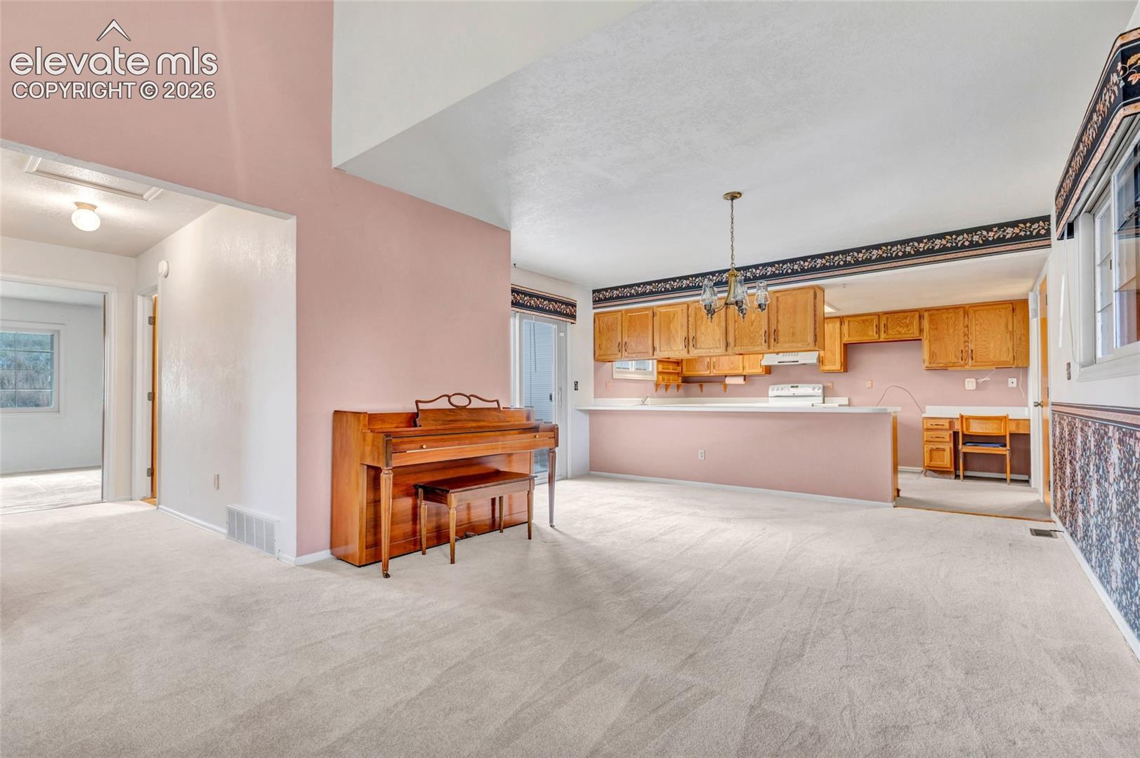 1405 Vondelpark Drive