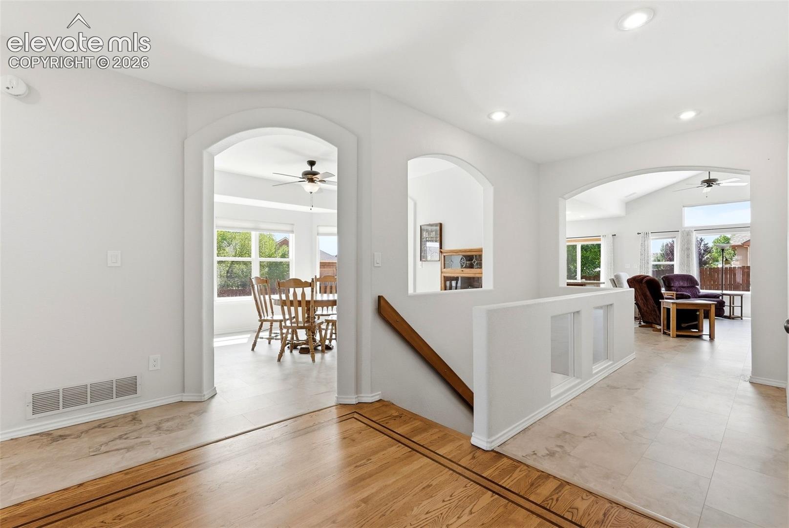 9896 Kings Canyon Drive