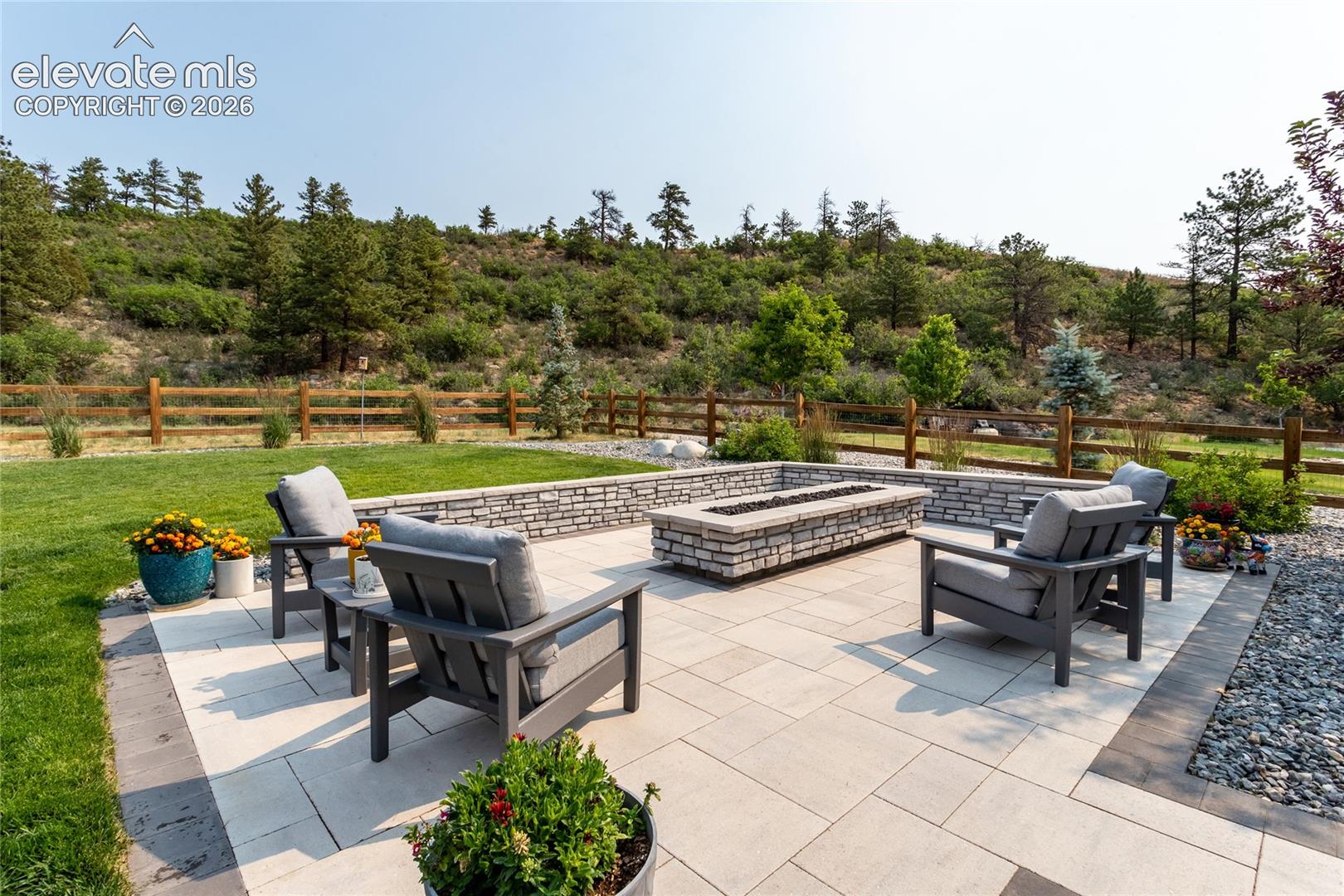4226 Mesa Top Drive