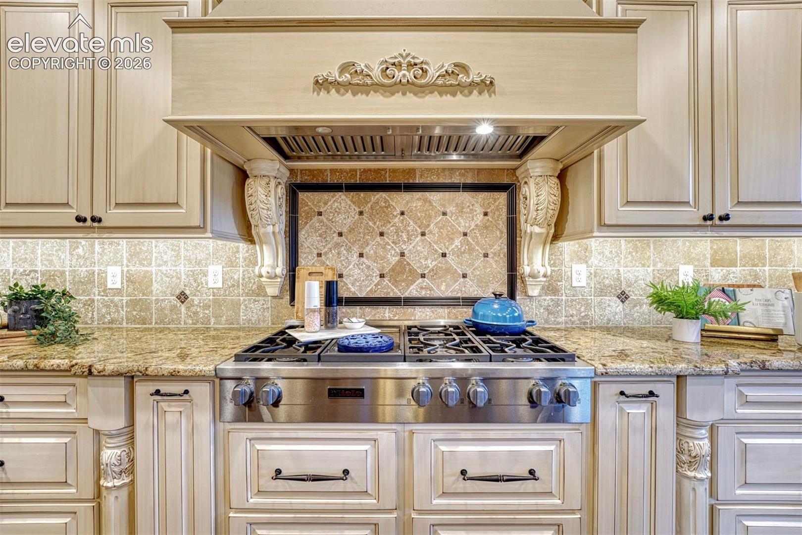 3200 Elk Ridge