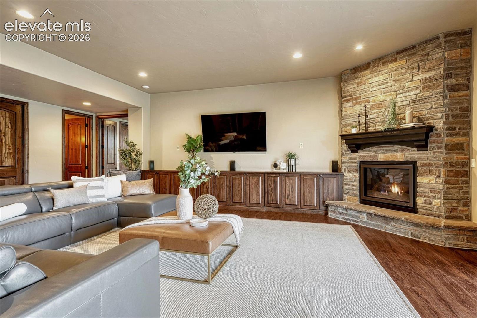 3200 Elk Ridge